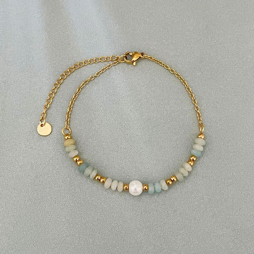 Elegant 18k Gold-Plated Stainless Steel Bracelet with Natural Stone Inlay - Trendy and Fade-Resistant for Women