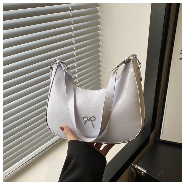 2025 new solid color popular texture underarm bag versatile fashion messenger bag French niche shoulder handbag