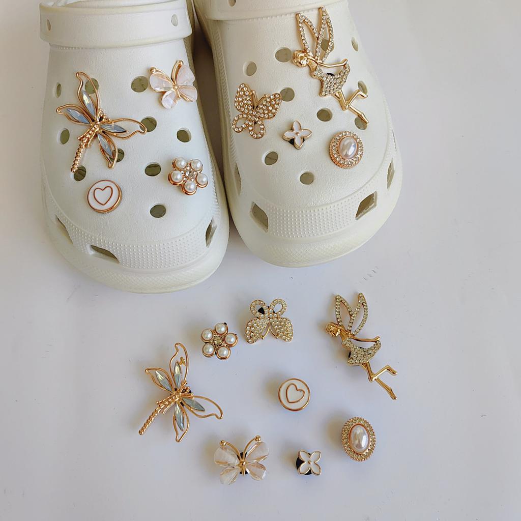 New Hole Shoes Accessories DIY Shoe Buckle Bear Smiley Face Bee Dragonfly Butterfly Accessories Removable Decorative Buckle