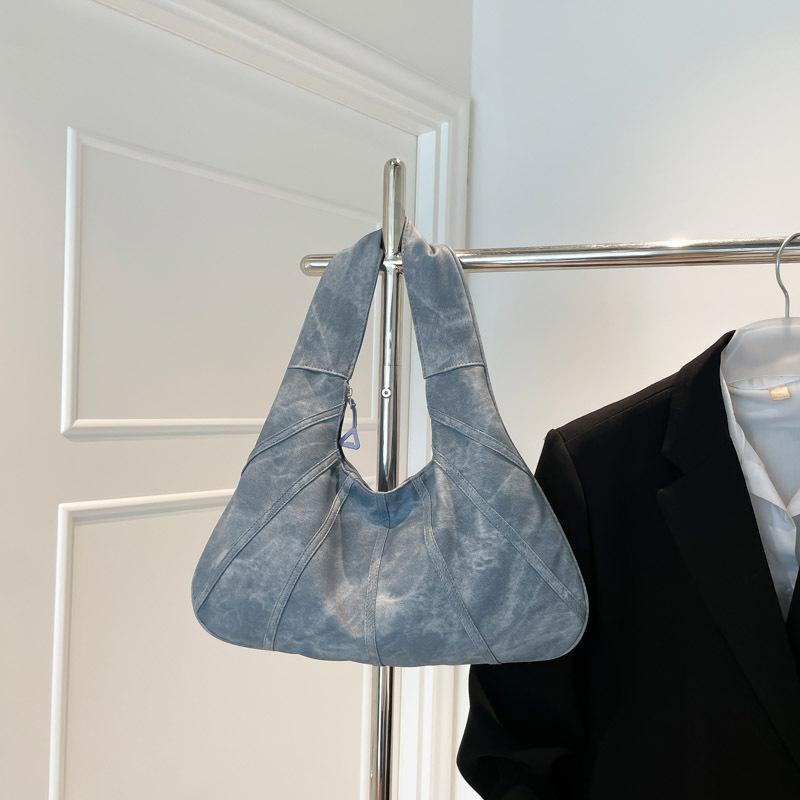 

2025 Summer Premium Sense Bag Women s Popular Versatile Shoulder Bag Large Capacity Tote Bag Commuter Handbag синий