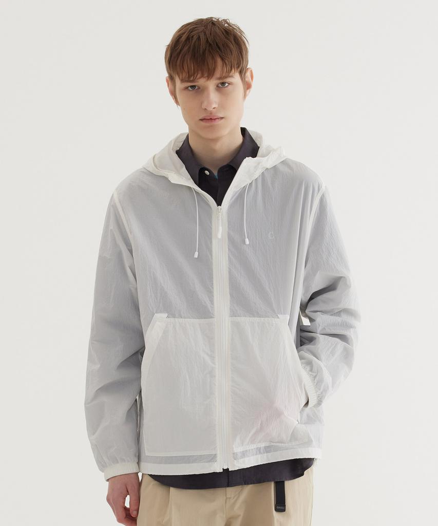 Covernat Packable Lightweight Windbreaker Jacket White