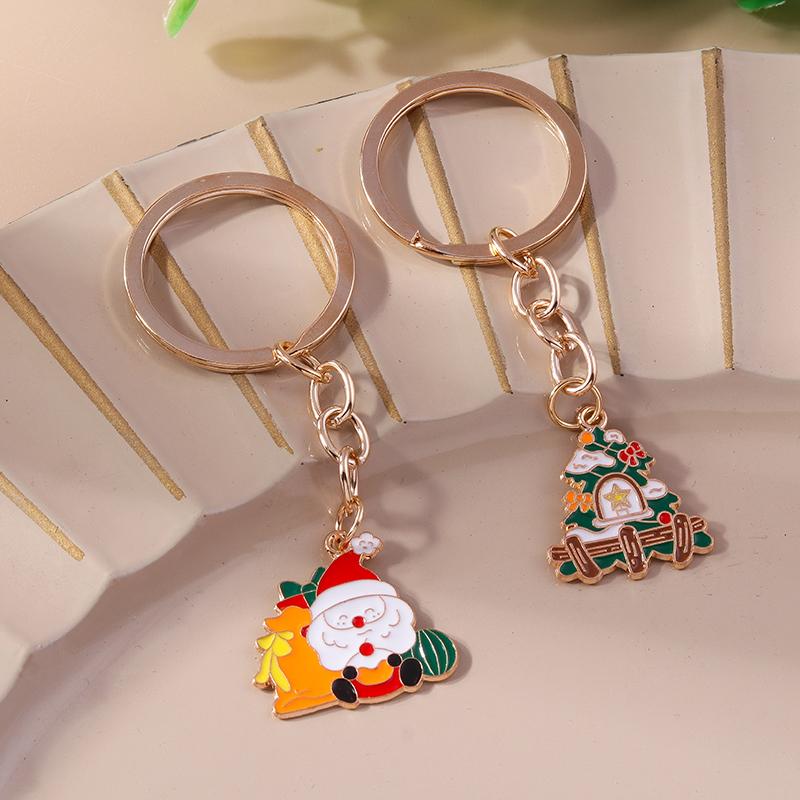 Cute Enamel Christmas Keychain Snowman Santa Claus Key Ring Pendant for Key Holder Women Girls Handbag Charms DIY Jewelry Gift