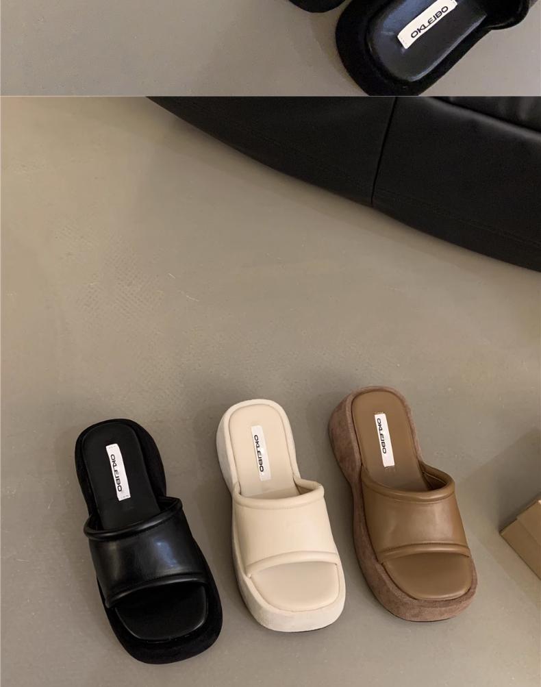 Women's Summer Thick Sole Black Petite Height-Increasing Flip-Flops 2026, Versatile Single Strap Design
