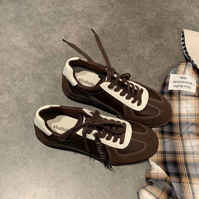 2025 Autumn New Lace-up Color Matching Round Head Versatile Comfortable Casual Commuting Board Shoes Heightening Sports Moral Training Shoes Women