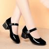 Sapatos de Couro Brilhante Respiráveis de Boca Baixa Estilo Britânico 4cm Mary Janes Primavera 2025 Sapatos de Salto Bloco Médio para Escritório Mãe Trabalho