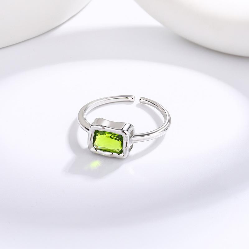 New Fashion Exquisite Square Green Crystal 925 Sterling SilverPersonality Temperament Geometric Opening Rings  TYB292 серебряный