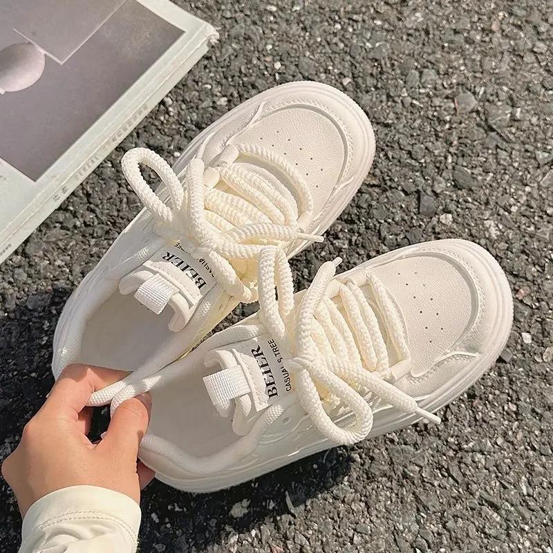 Fashion Thick Soled White Shoes for Women 2025 New Autumn Breathable Dress Casual Sports Lightweight Versatile Board Shoes