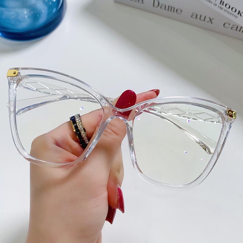 Trendy Anti-Blue Light Transparent Eyeglasses Computer Glasses Frame Women Optical Computer Eyewear Fashion Oversized Eyewear