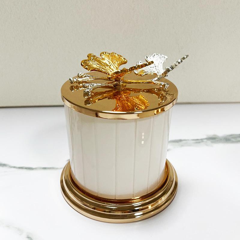 Creative Metal Butterfly Storage Jar Jewelry Cotton Swab Box Home Scented Candle Jar Nut Candy Box Crafts Home Decoration Modern