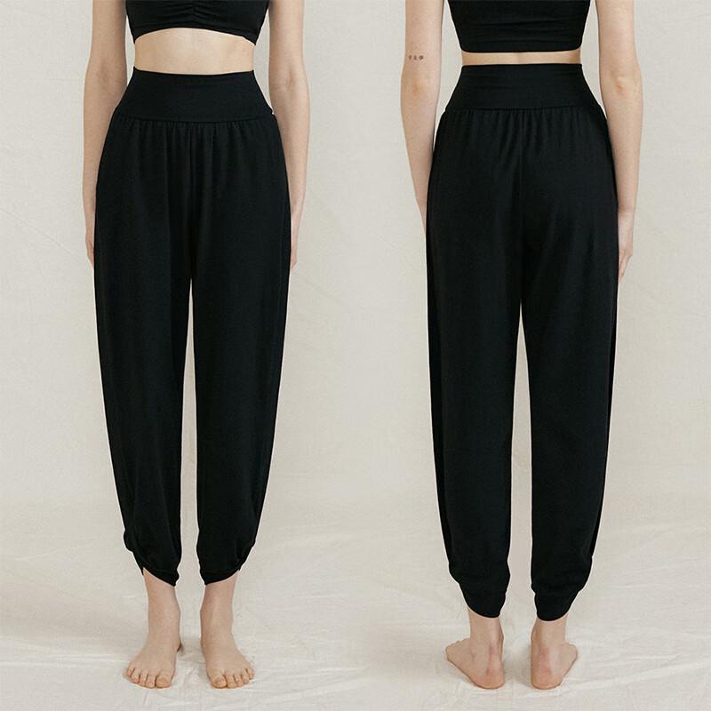 OEING High-Waisted Tapered Yoga Pants S