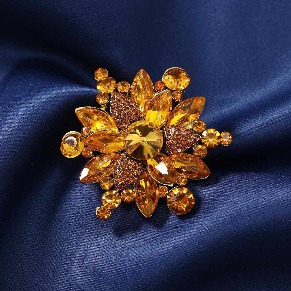 Vintage Fashion Geometric Brooch Alloy Brooch Coat Clothing Pin Accessories
