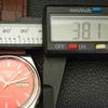 AUTOMATIC VINTAGE SEIKO 5 JAPAN 7009A MENS RED COLOR DIAL WATCH A701244-5 R206a-a701244