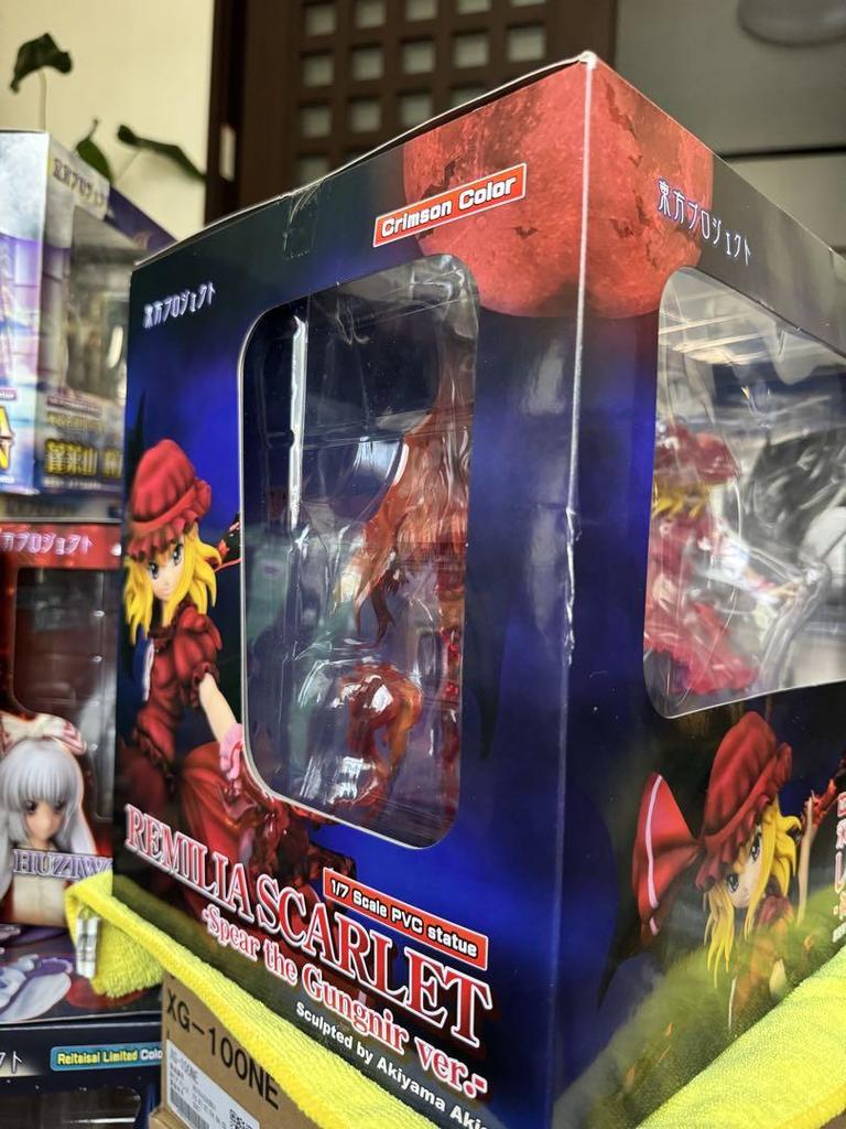 [USED] Remilia Scarlet - Initial Ver. 1/7 PVC Figure