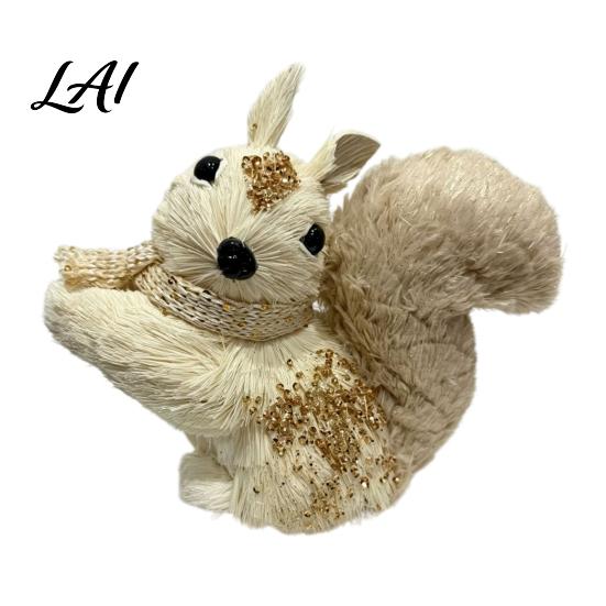 Forest Atmosphere Party Supplies Handmade Straw Deer/Squirrel Christmas Ornaments with Scarf Retro Pastoral Style Handcrafted Seasonal Gift