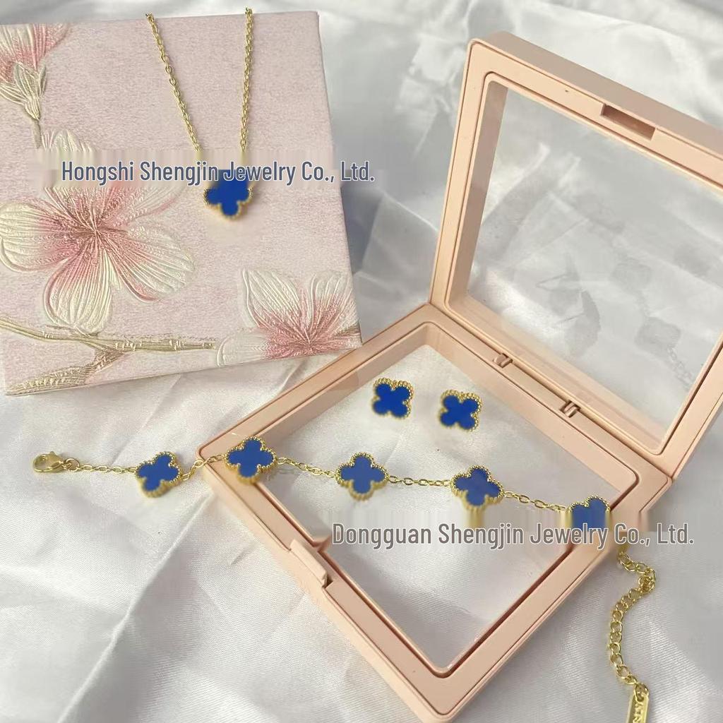 Double-Sided 18K Gold Mother-of-Pearl Four-Leaf Clover Necklace