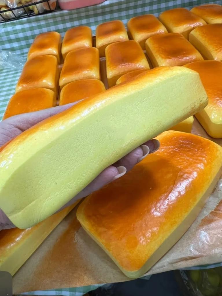 1 Stück Käsekuchen Brot Squishy Spielzeug Langsam Aufgehend Gebratener Reiskuchen Langsamer Rückprall Quetschspielzeug Stressabbau Handentspannungsspielzeug Geschenkspielzeug