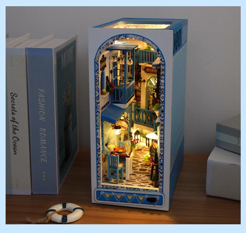 

DIY Book Nook Kit Миниатюрный кукольный домик со светодиодной подсветкой 3D-головоломка Модель Строительство Деревянная книжная полка Подставка для книг Игрушка для взрослых Подарок на день рождения style 4