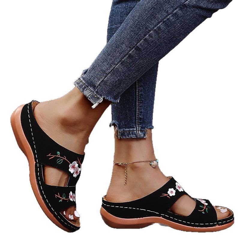 Women’s Hollow Embroidered Platform Sandals, Thick Sole, Summer Beach Slip-Ons, Wide Size