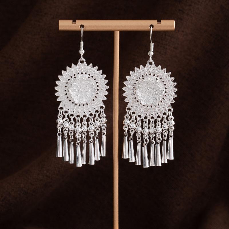 New Miao Long Tassel Minority Earrings, Light Luxury Miao Silver Exaggerated Fashion Temperament Earrings