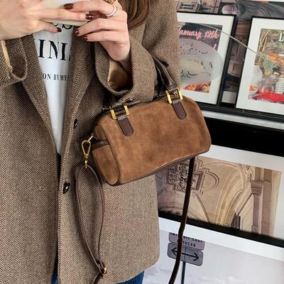 Mode Nouveau Petit Sac Carré Sacs à Bandoulière Marron Niche Rétro Surface Velours Loisirs Polyvalent Tendance Sacs Bandoulière Dame