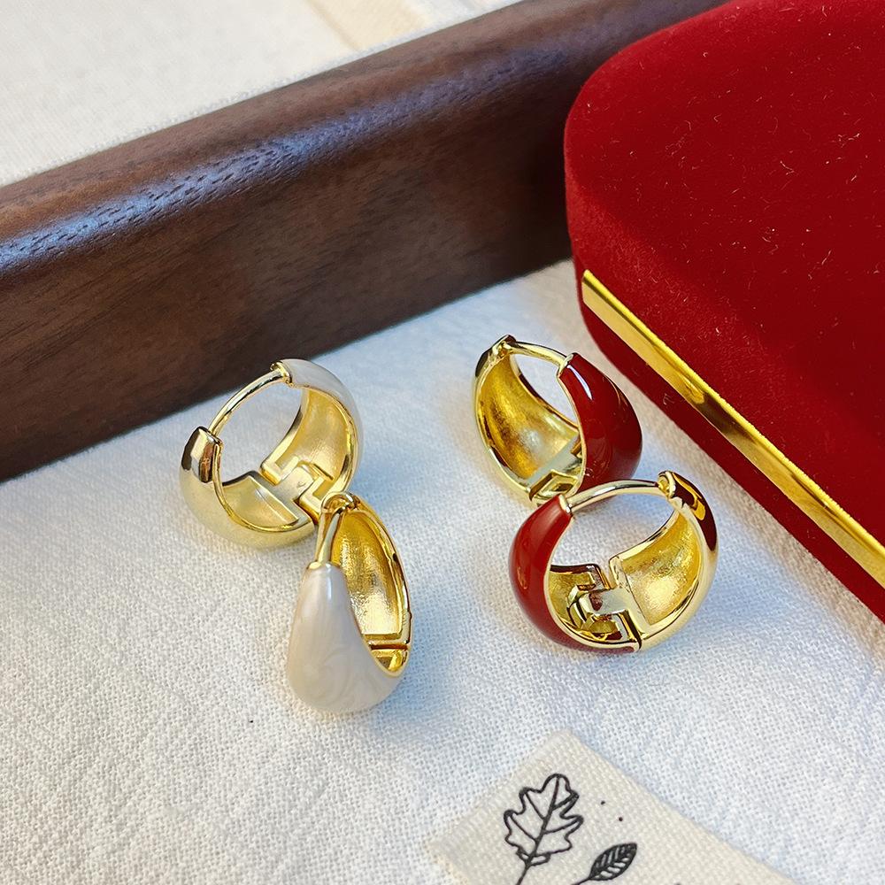 

Temperament contrast color earrings красный
