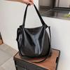 Women's Large Capacity Soft Leather Tote Bag - Versatile Fashion Shoulder Handbag for Work and Casual Commute