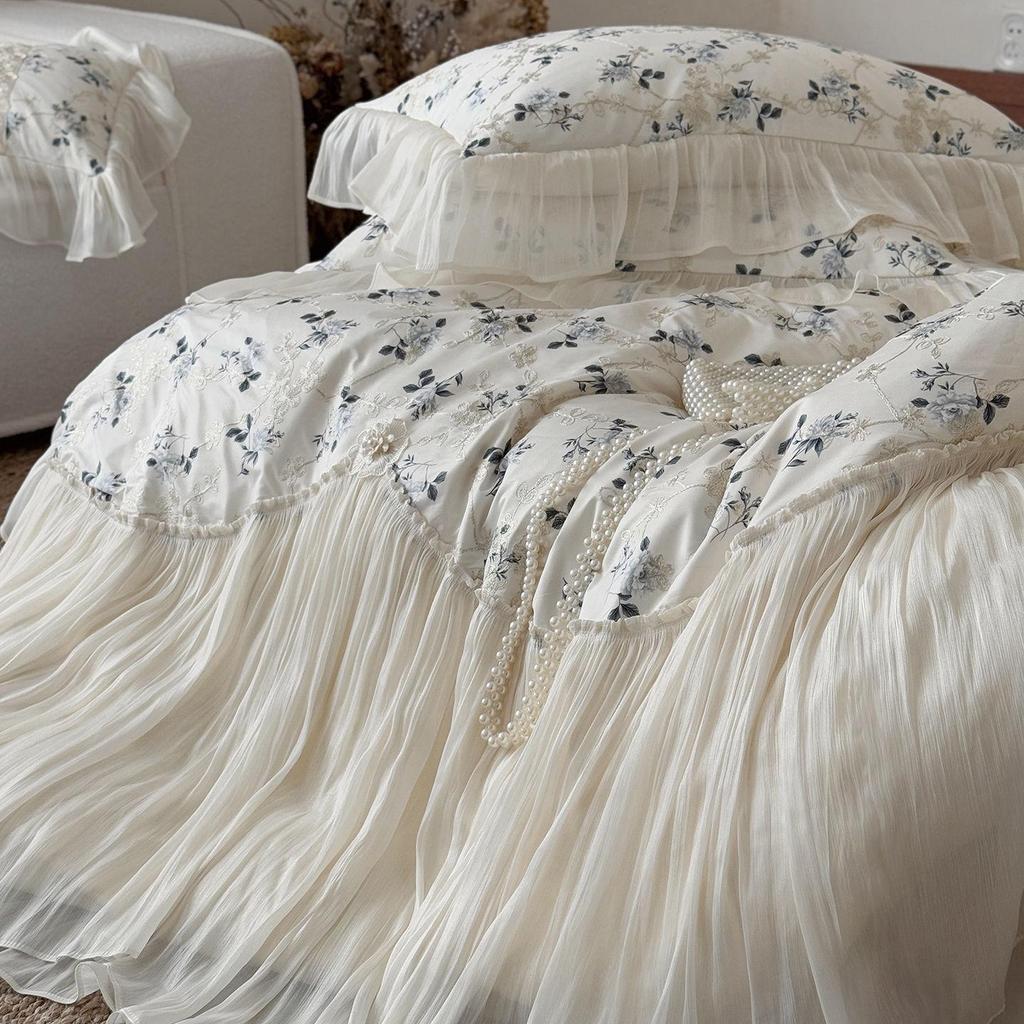 French Floral Lace Cotton 4-Piece Bedding Set