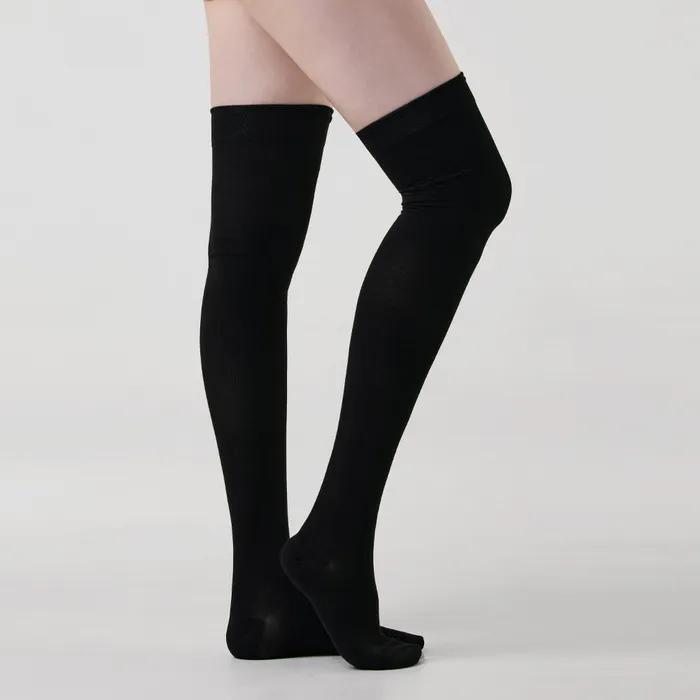 Basic cotton knee-high socks