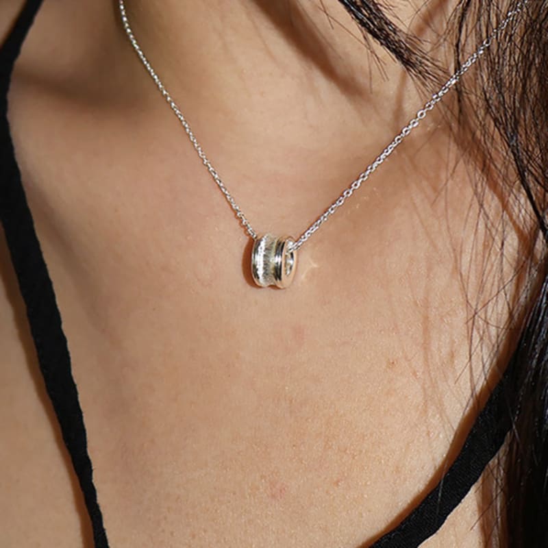 World Line Belloglow necklace