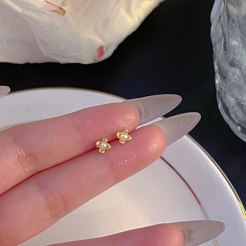 925 Sterling Silver Women's Ear Piercing Earrings - Versatile Cartilage Studs for Comfortable Sleeping
