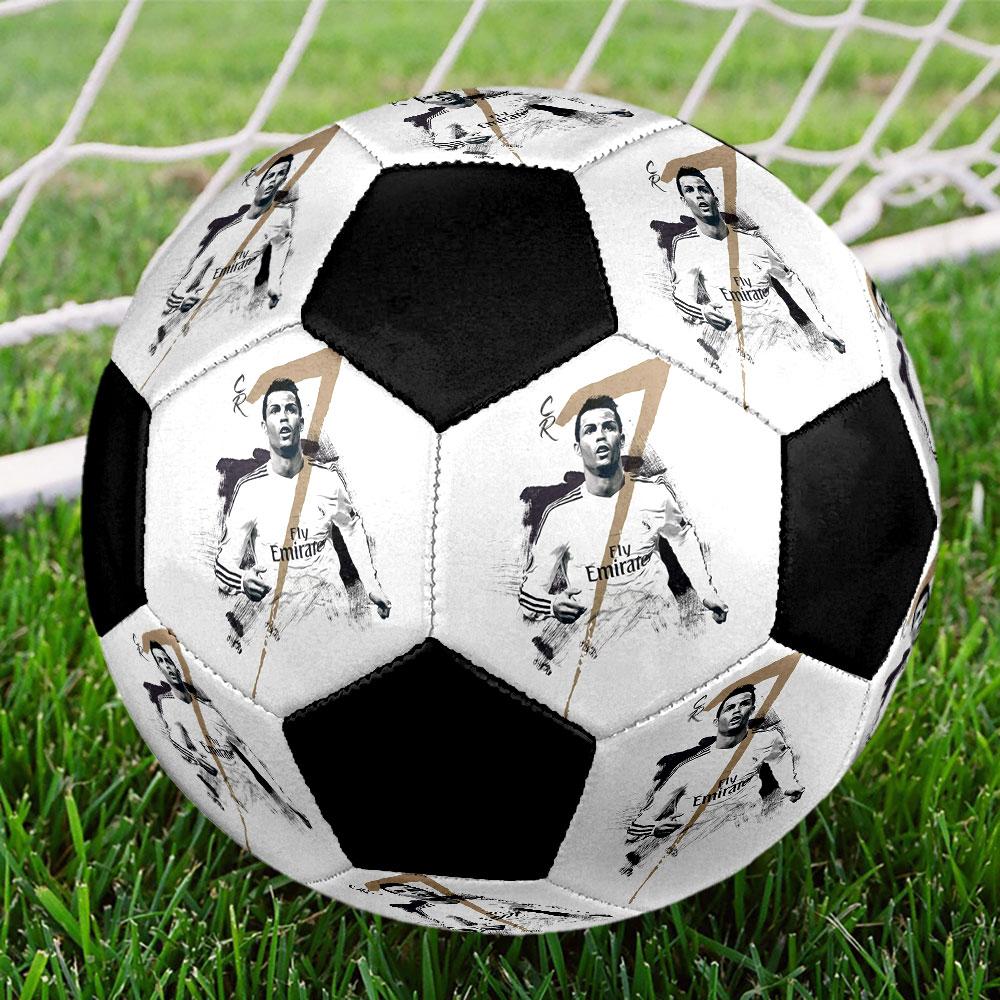 1 PZ Pallone da calcio Cristiano Ronaldo Taglia 5 grezza Praha Pallone da calcio indoor Colorato Per tutte le età Cucito a macchina PVC Pronto per la competizione Resistente Alto rimbalzo