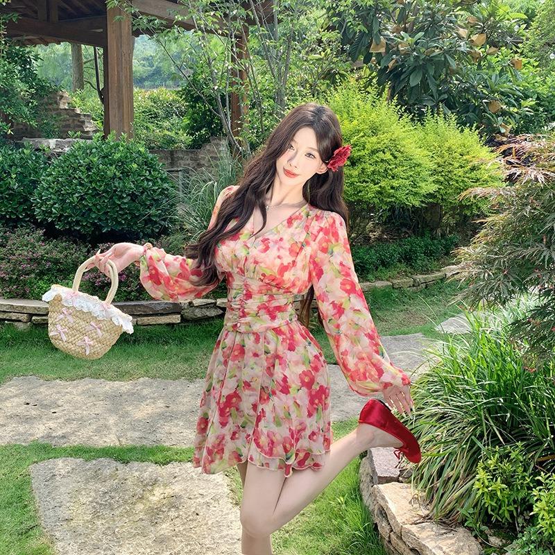 New Collar Floral Sweet Pleated Waist Lantern Sleeves Waist Top Skirt Seaside Vacation Suit Women