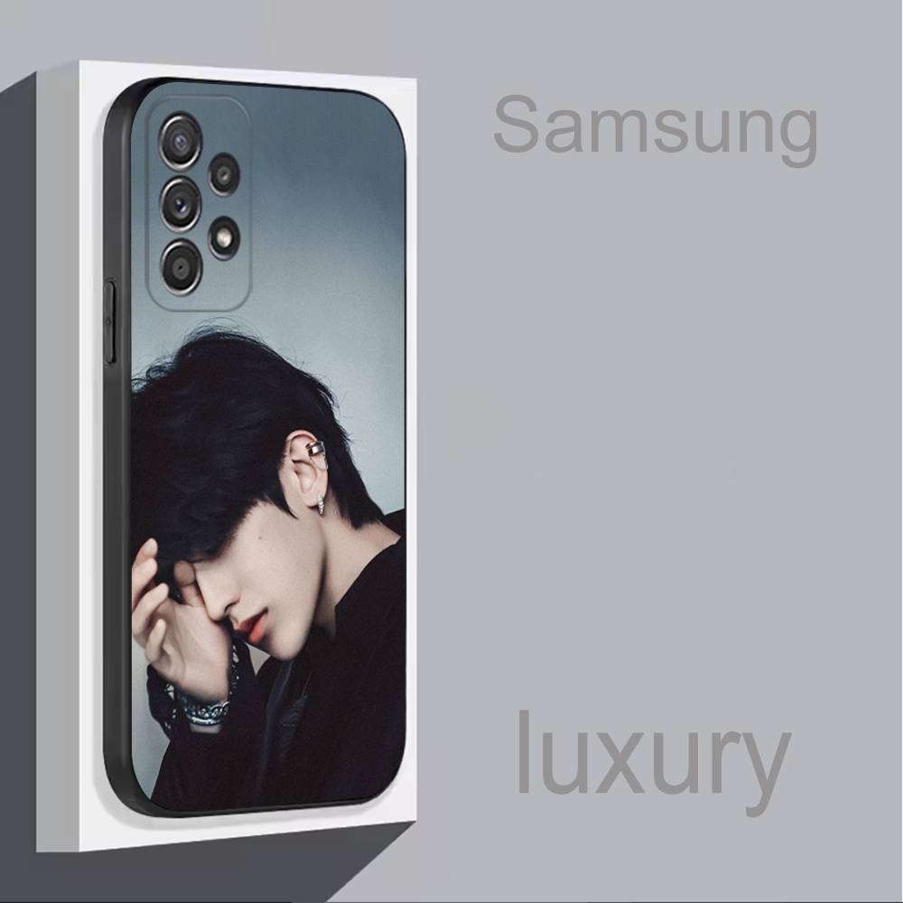 KUN Actor Chinese Phone Case For Samsung S 25,24,23,22,30,21,10,9,Ultra,Plus,Lite,FE,4,5G Black Soft Case