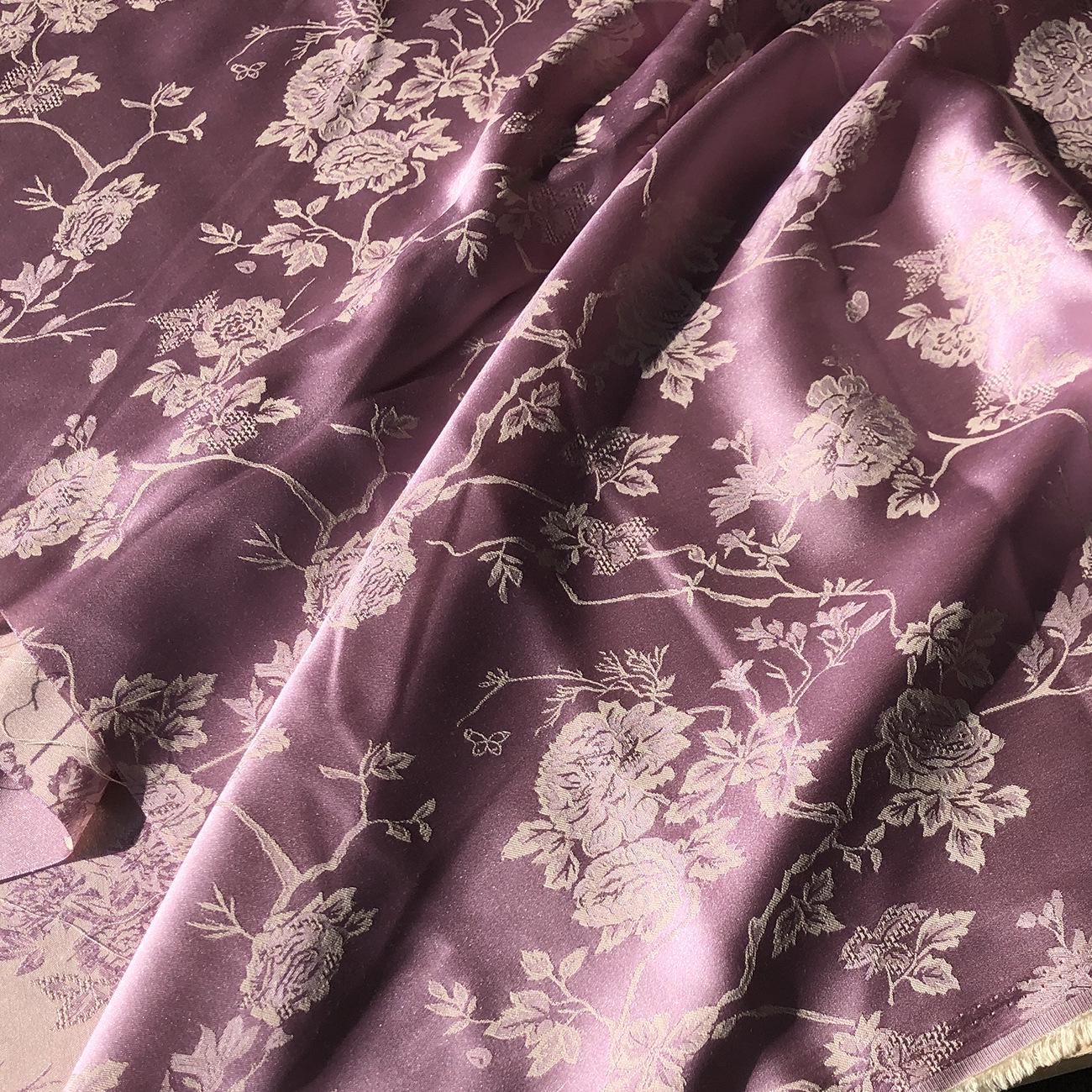 

Дуньхуанский шелк жаккардовый двухцветный имитация ципао ханьфу ткань