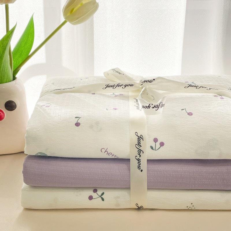 4 Piece Bedding Set Double Layer Gauze Quilt Cover Bed Sheet Pillow Cases Student Duvet Cover Fitted Sheet Soft Comfortable Bedding Set