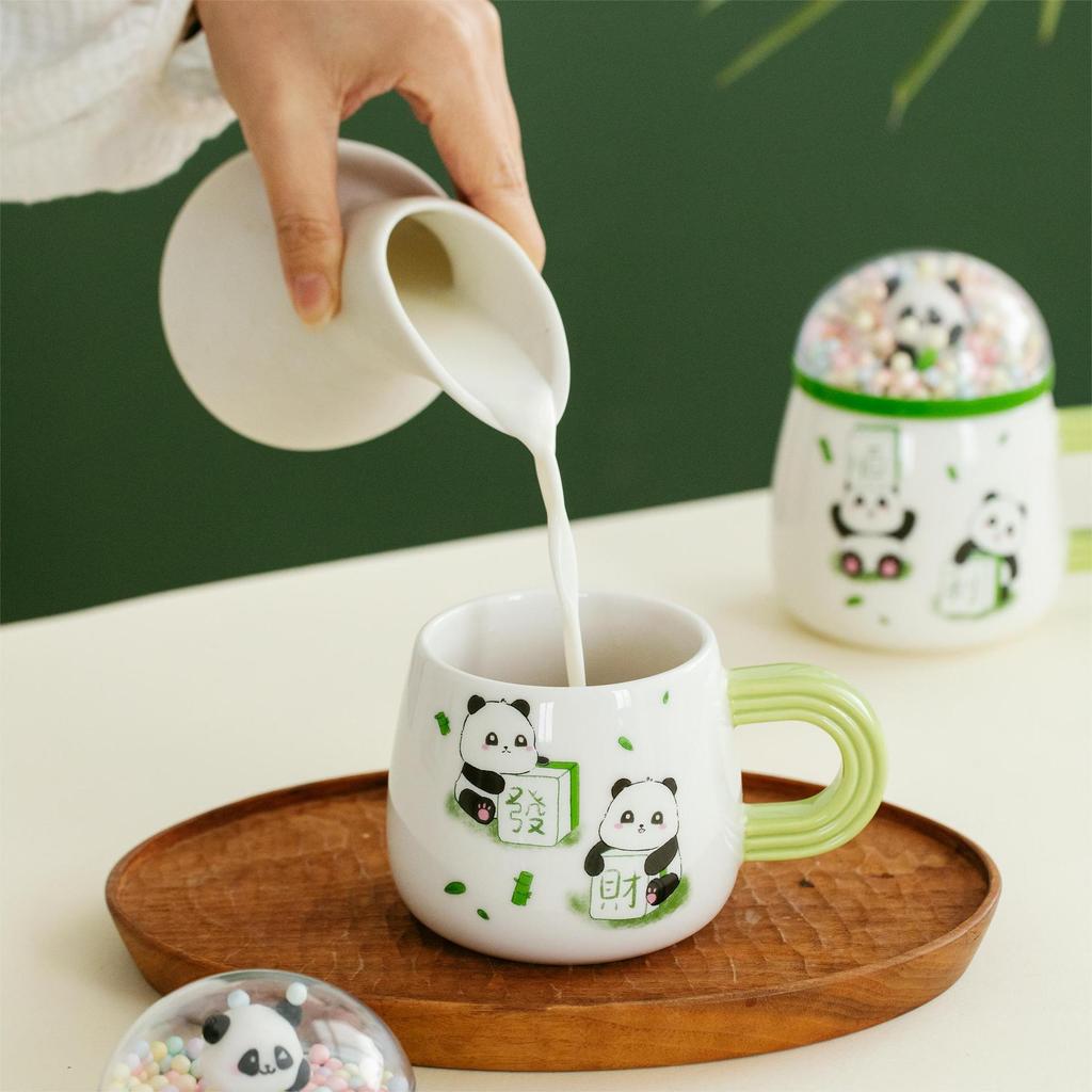 Cute Pet Panda Student Water Cup Ceramic Cup with Lid High Value Drinking Water Cup Office Coffee Cup Mug Souvenir