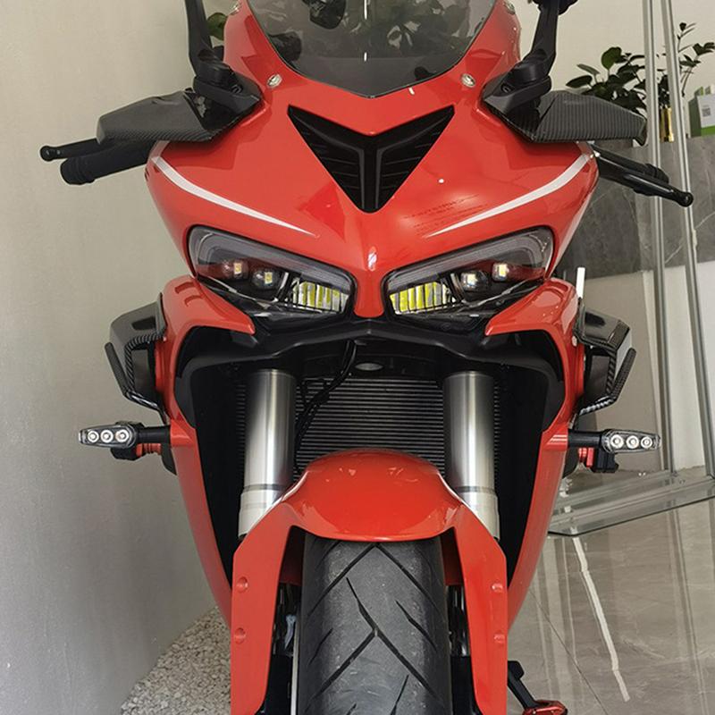 Pair Motorcycle Winglet Aerodynamic Side Wind Fin Spoiler Front Fairing Protector Wing Cover for Honda ADV150 ADV 150 2019 2020