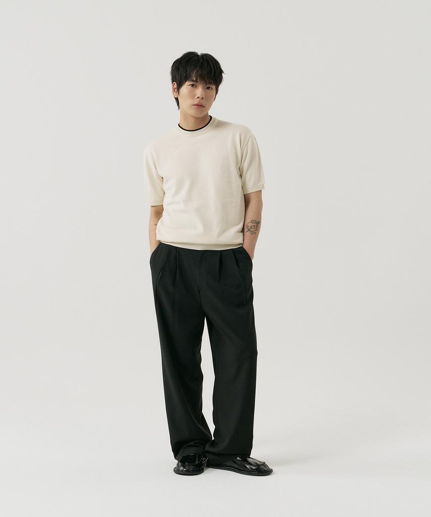 GNOK [Summer] Double-Pleated Elastic Waist Wide Slacks [Black]