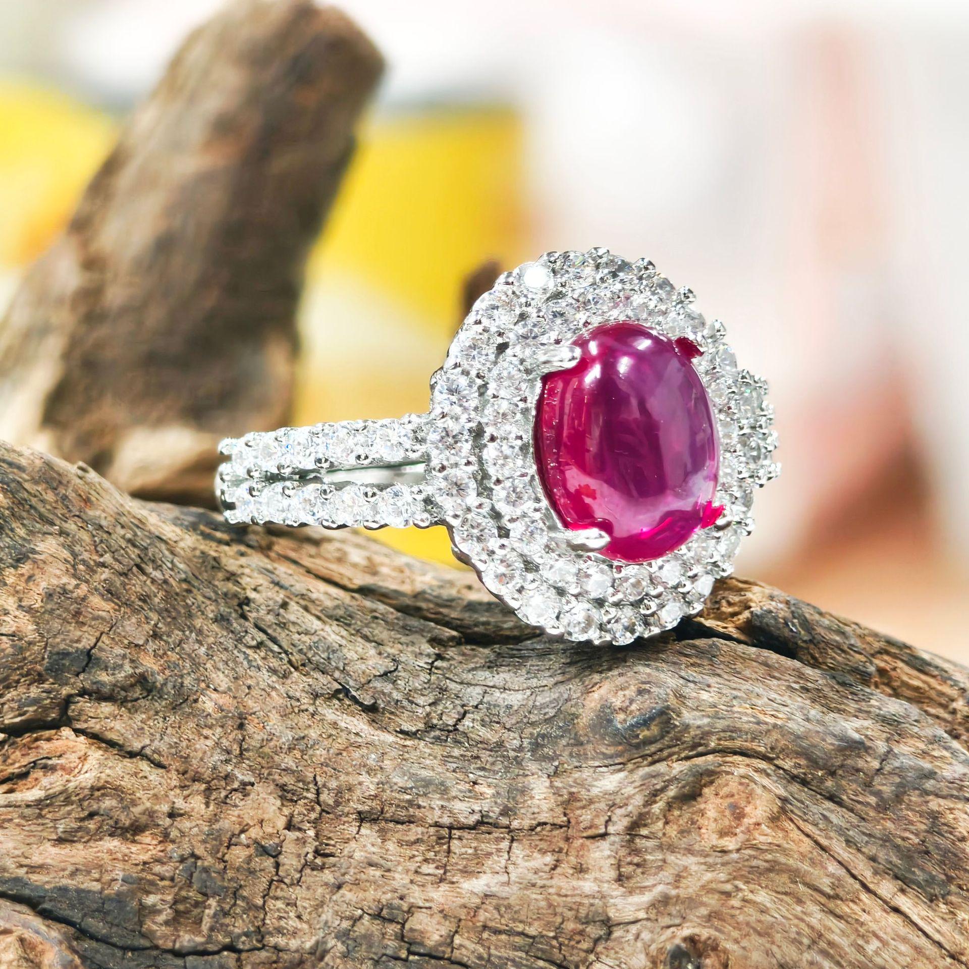 

Ювелирный набор Gusien Luxury Red Starlight: Винтажное овальное кольцо и серьги-пусеты