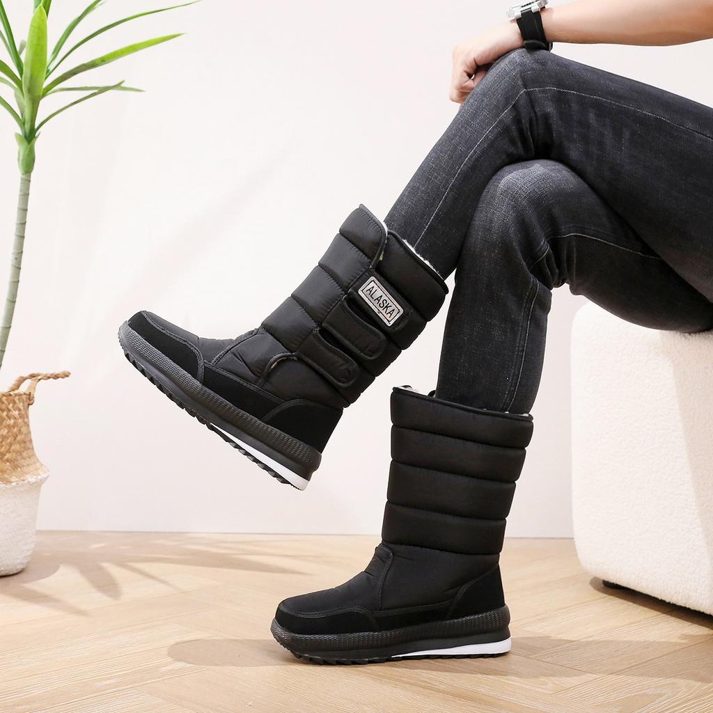 New Winter Medium Tube Snow Boots Men's Soft Sole Comfortable Fashion Piled Thick Sole Non-slip Outdoor Casual Cotton Shoes