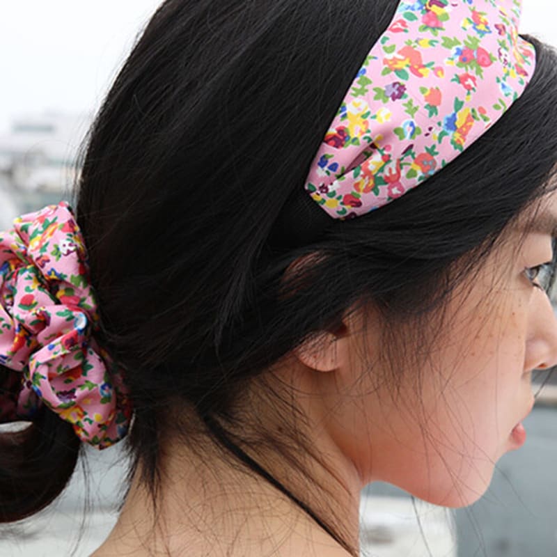 SORRY TOO MUCH LOVE Sharon Flower Hairband_Pink