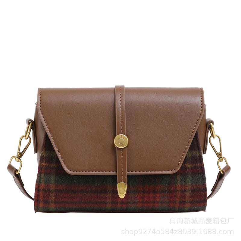 Fashionable and popular underarm small bag for women, 2025 new trendy houndstooth style shoulder bag temperament crossbody small square bag