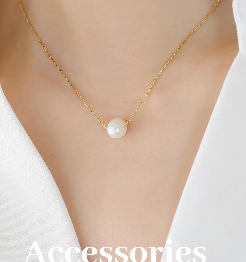 Exquisite Minimalist Freshwater Pearl Pendant Necklace, 18K Gold-Plated Titanium Steel Clavicle Chain