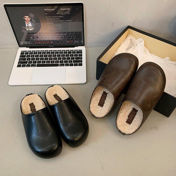 Korean version thick soled and plush warm half drag women's shoes 2026 autumn and winter new item Baotou casual plush Boken shoe