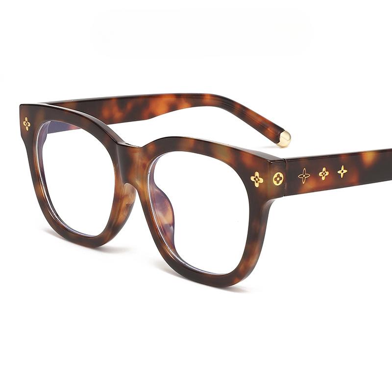 Neue Sonnenbrillen mit großem Rahmen von Online-Prominenten, moderne Outdoor-Sonnenbrillen, schlichte rote Live-Sonnenbrillen.