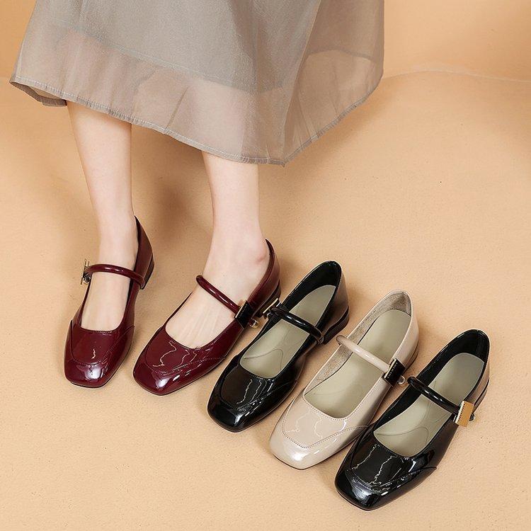 Really Soft Leather~ Red Mary Jane Shoes Women's 2025 New Versatile and Comfortable French Retro Shallow Mouth Single Shoes Small Leather Shoes