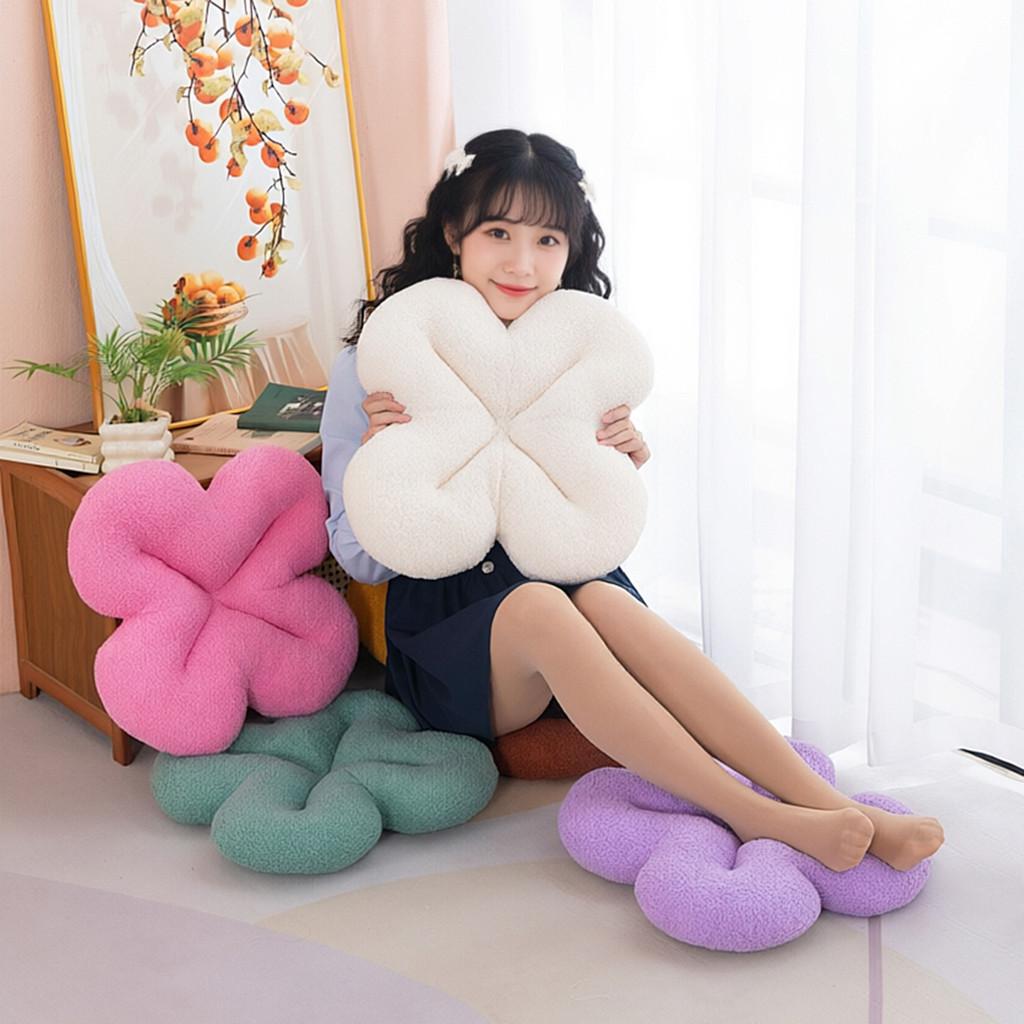 Four Leaf Clover Plush Seat Cushion With High Resilience Filling For Home And Office Comfort