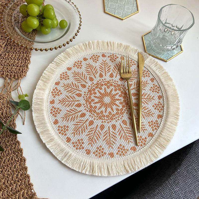 4er Set Boho Gewebte runde Tischsets Handgemachte Tischsets Gewebte Jute Quastenmatte RetroTischdekor Fransen Kaffeematte Fellknäuel Essmatte Pompom Home Decor