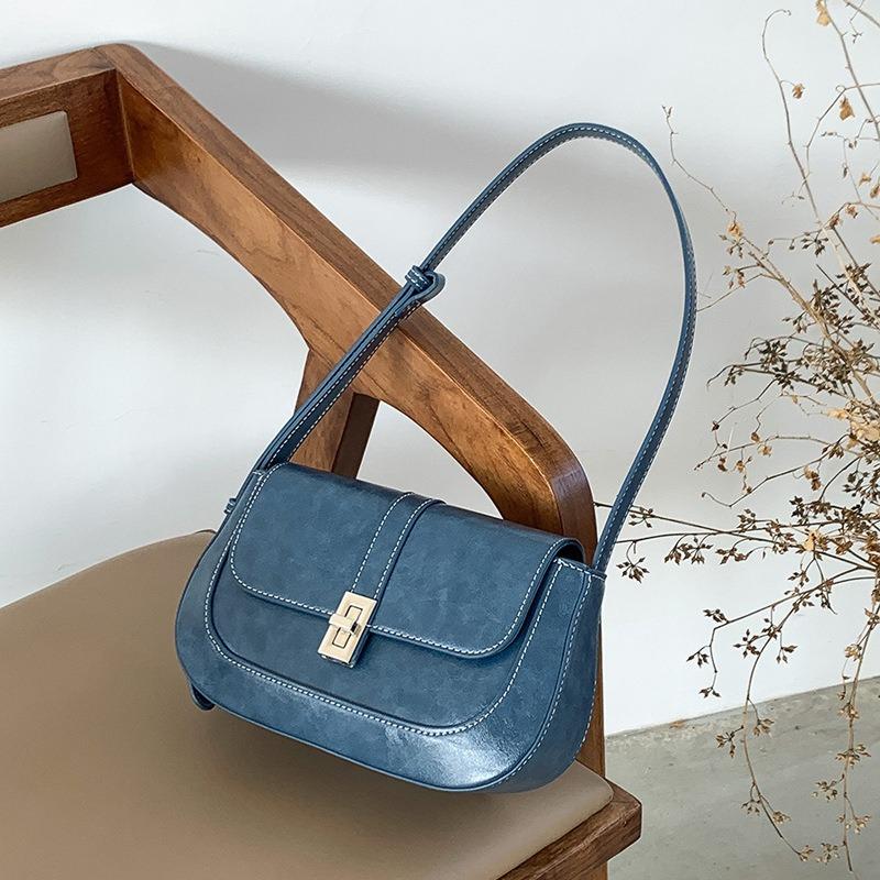 Niche high-texture underarm bag retro portable magnetic buckle baguette bag temperament women's shoulder crossbody saddle bag women