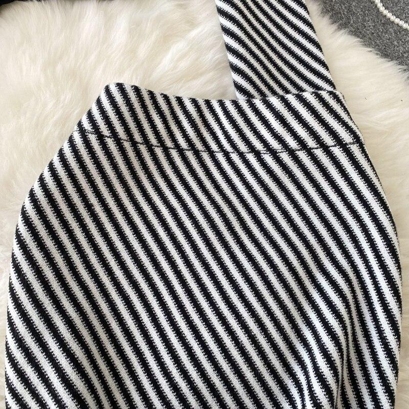 Korea Small Incense Wind Slant Stripes Short Section V-Neck Cardigan + A Word Package Hip Short Skirt Autumn Two-Piece Set